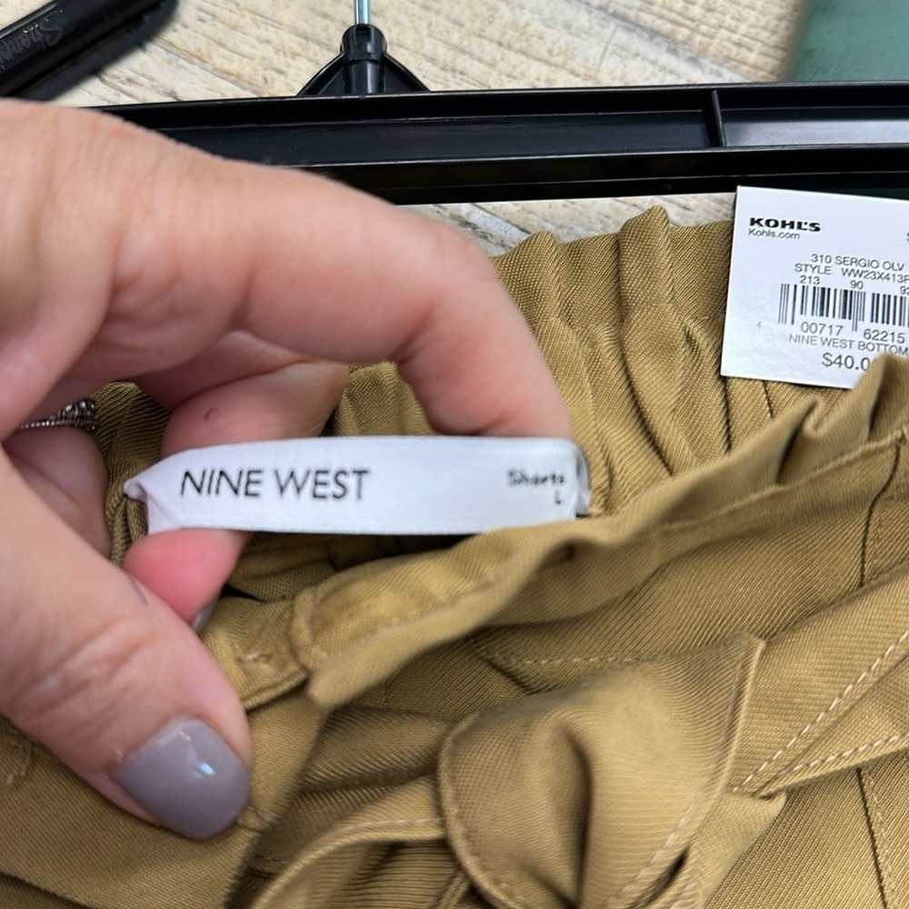 Nine West Mustard High Waist Women's Shorts - Picture 6 of 6